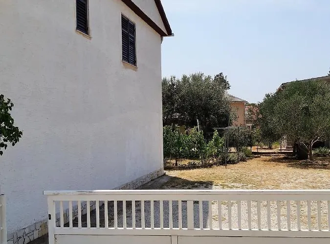 شقة Dalmatino