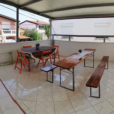 Apartment Dalmatino Vir