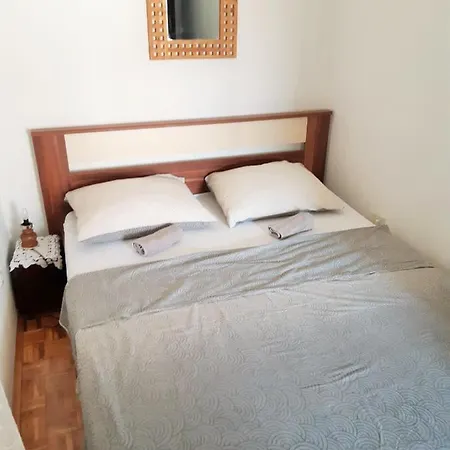Apartment Dalmatino Vir