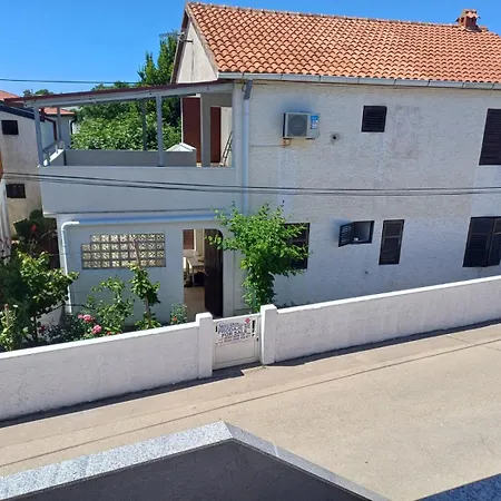 Dalmatino Apartment Vir